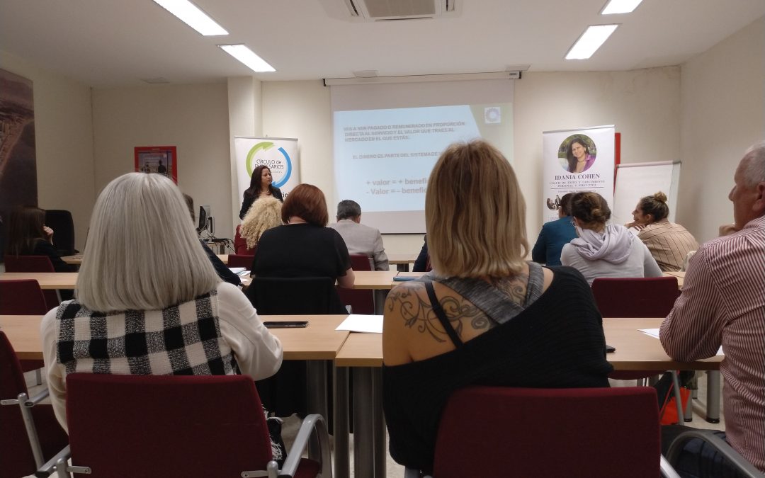 DELGADO GARRUCHO ABOGADOS, EN EL TALLER IMPARTIDO POR IDANIA COHEN, SOBRE ESTRATEGIAS Y HERRAMIENTAS PARA LA OPTIMIZACION DEL NEGOCIO